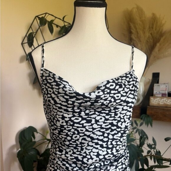 Chic Black & White Animal Print Slip Dress - Picture 2 of 6